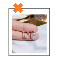 Oorknopjes a-symmetrisch D zilverkleurig